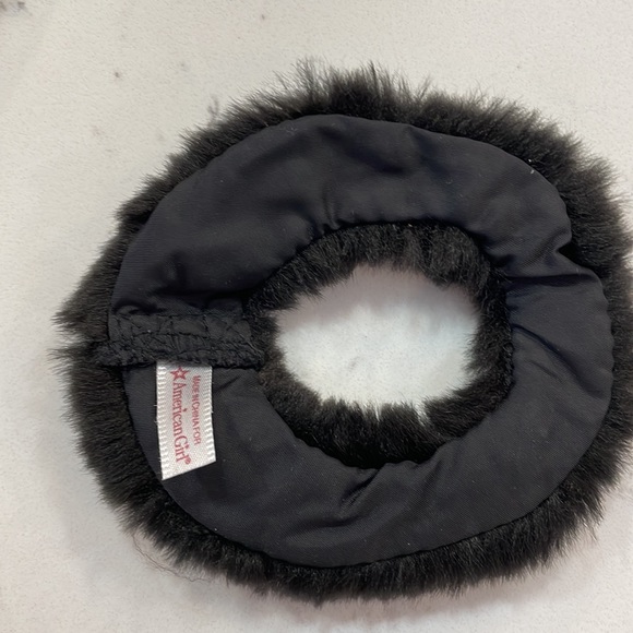 VINTAGE American Girl Doll Gold Embroidered & Black Velvet Dress RETIRED - Picture 6 of 9